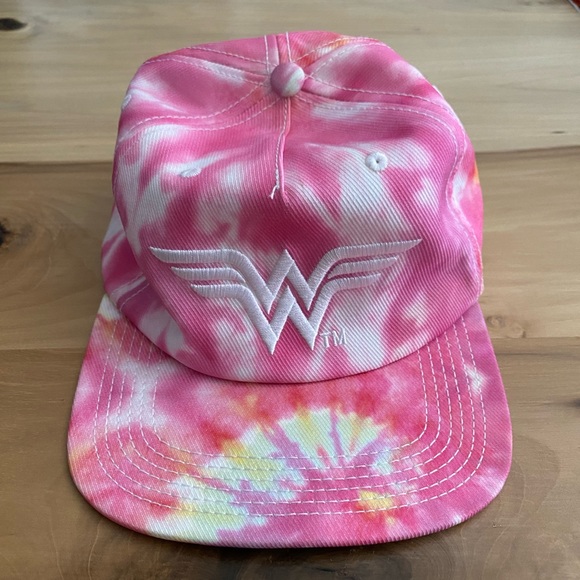 DC Wonder Woman Tie Dye SnapBack - Picture 1 of 3